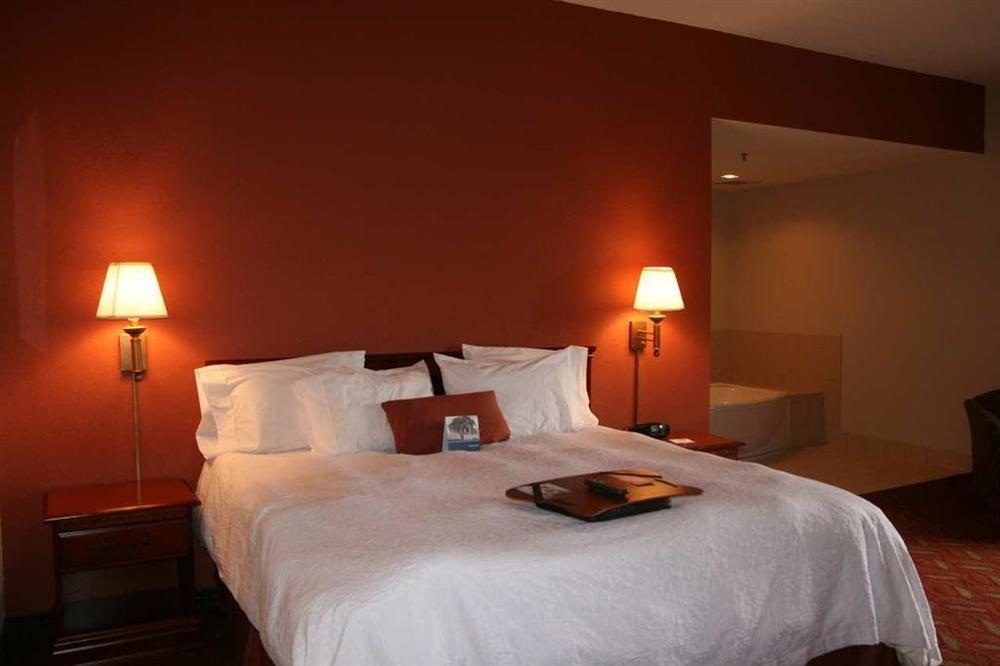 Hampton Inn Selma Pokoj fotografie