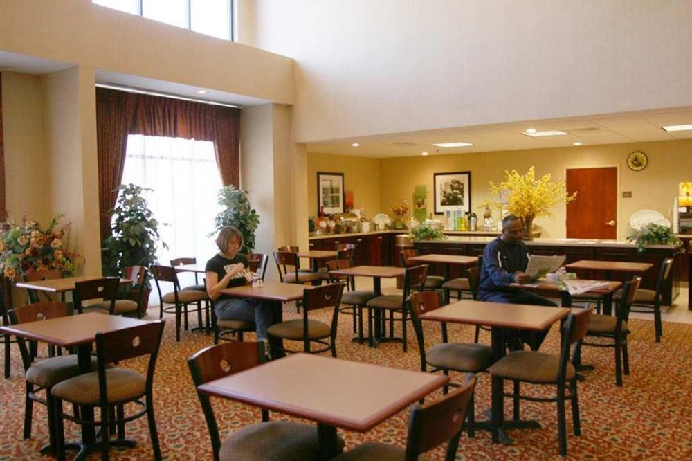 Hampton Inn Selma Restaurace fotografie
